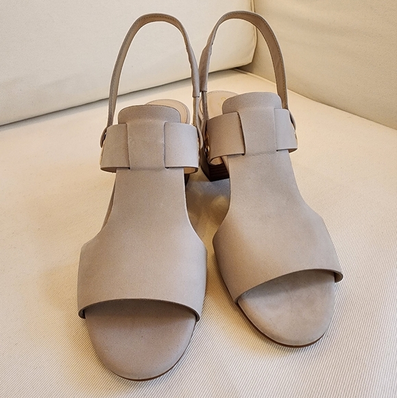 Cole Haan Beige Grey Block Heel Sandals 8.5 NWOB - Picture 2 of 5
